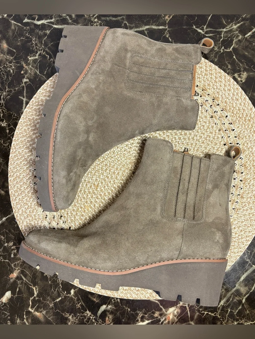 Vionic versatile women